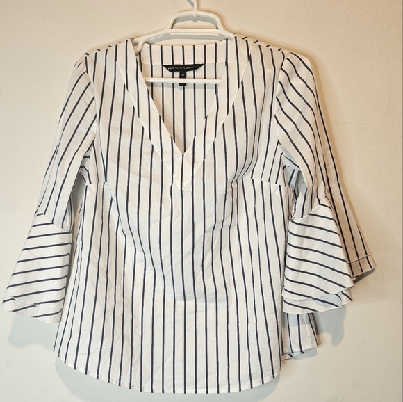 💜White House Black Market Women's  Blouse 3/4 Flounce Sleeve Top Sz 10🩵 - Picture 7 of 7